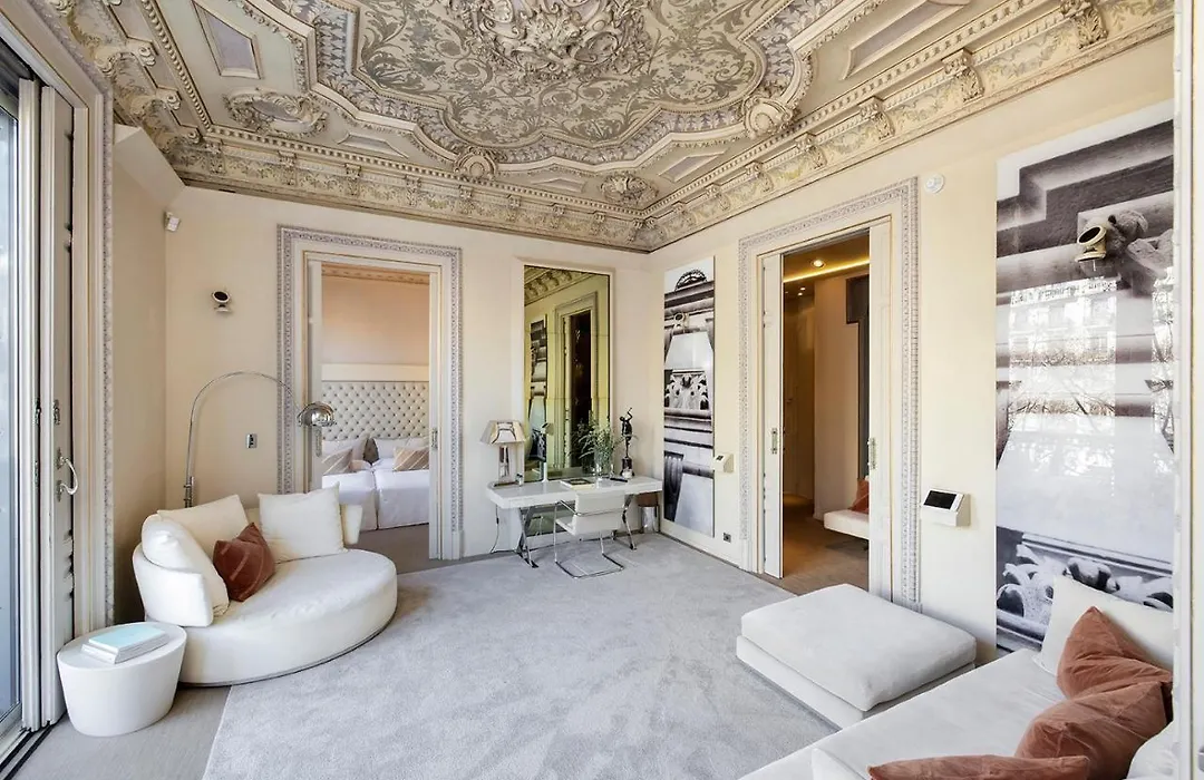 El Palauet Modernist Suites Barcelona-1