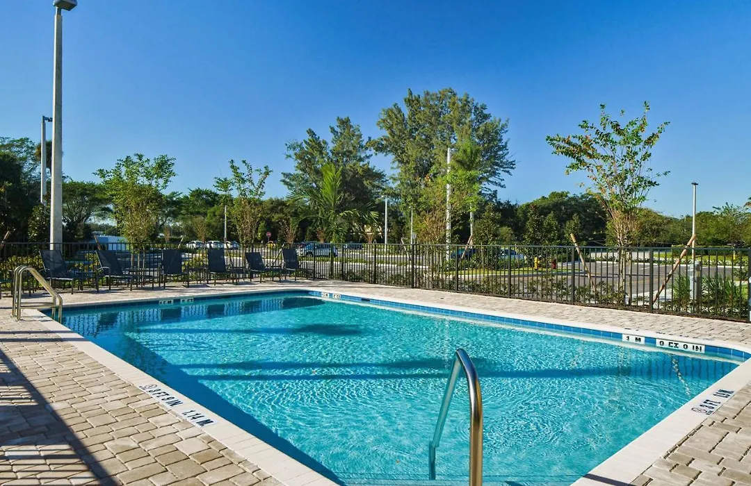 Fairfield By Marriott Inn & Suites Deerfield Beach Boca Raton-1