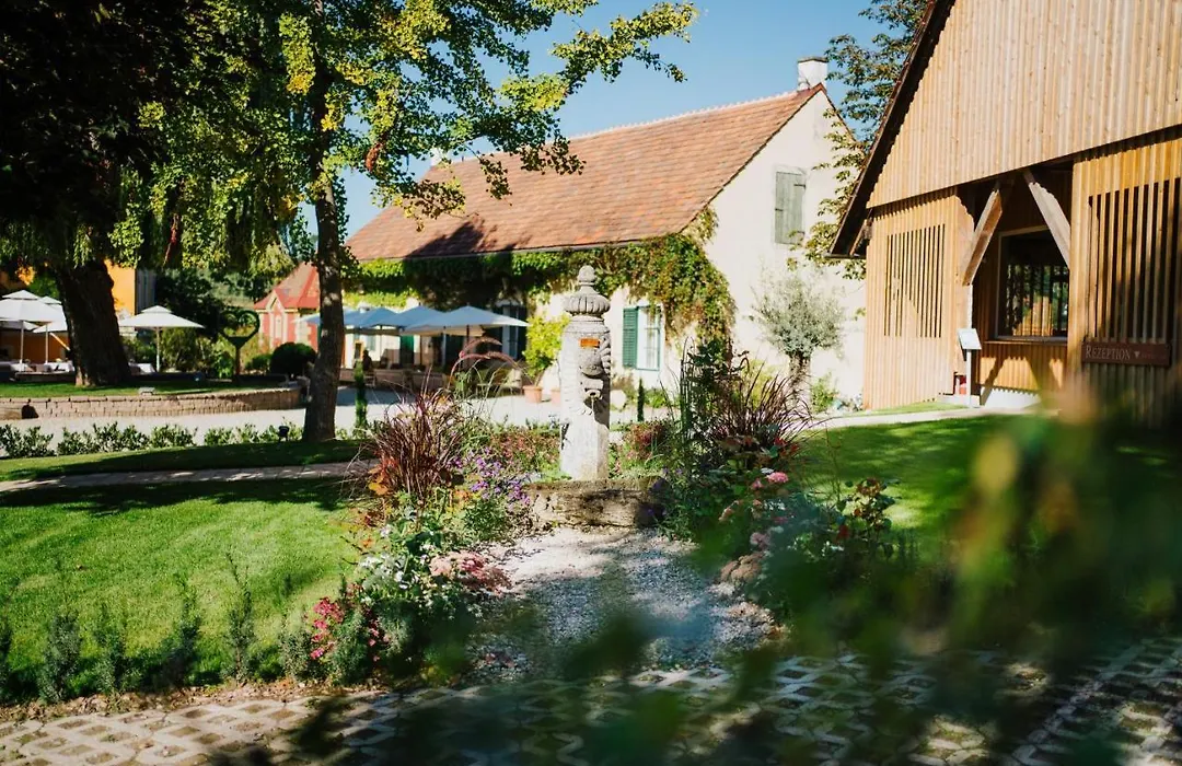 Schloss Gamlitz-1