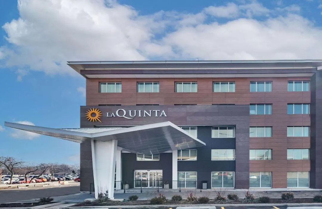 La Quinta By Wyndham Chicago O'Hare Airport-1