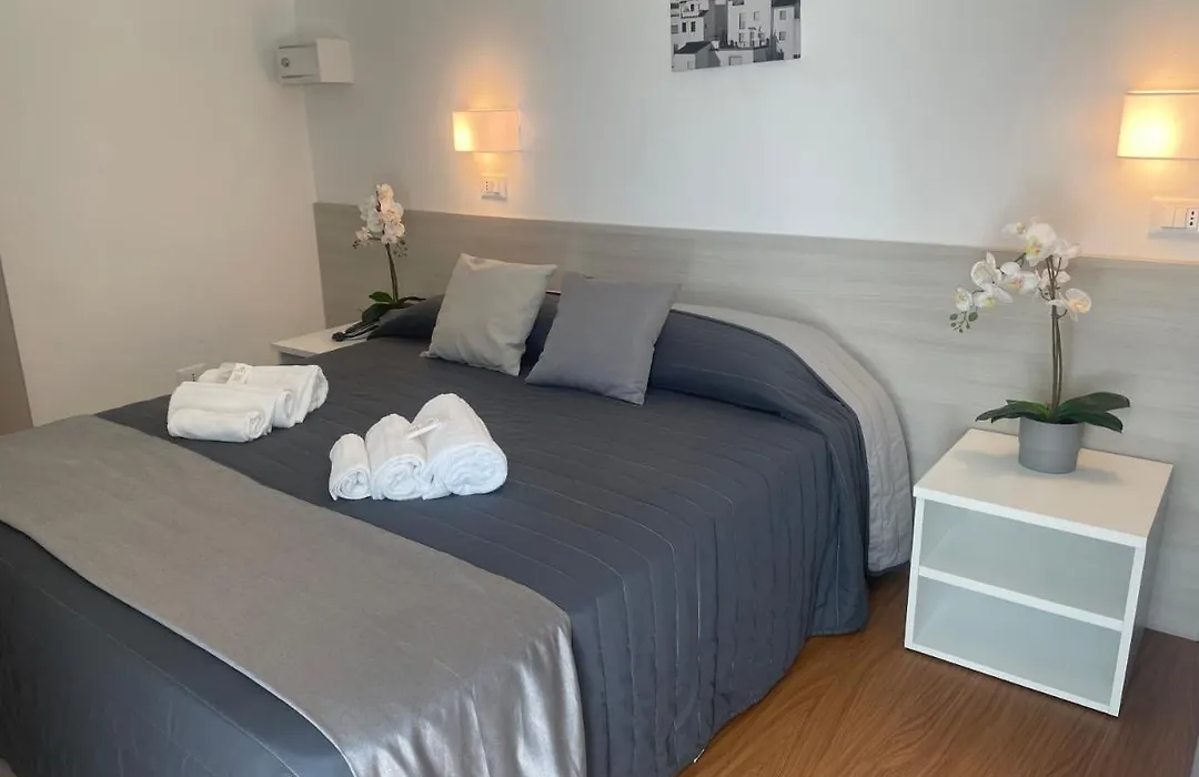 Hotel Augustus-1