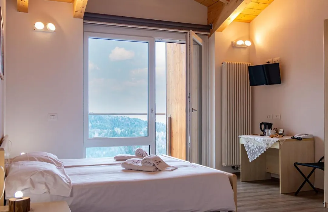 Albergo Croce d'Aune-1