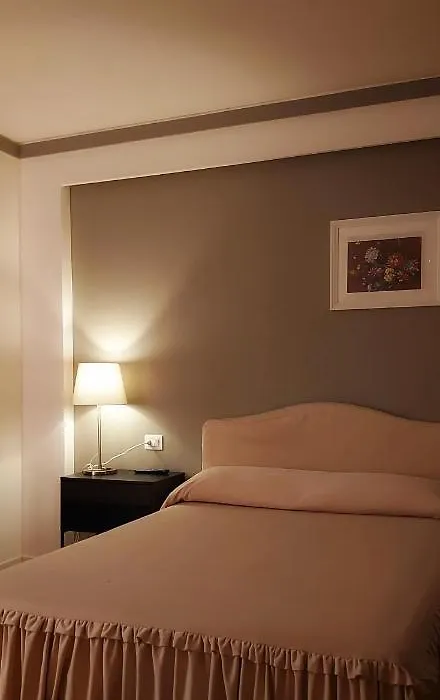 Hotel Excelsior-1