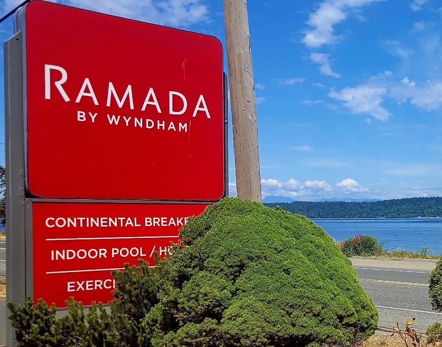 Ramada By Wyndham Campbell River-1