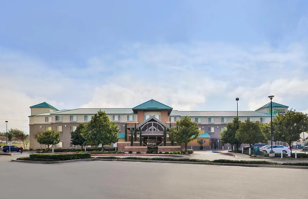 Holiday Inn Express & Suites Elk Grove Central - Hwy 99 By Ihg-1