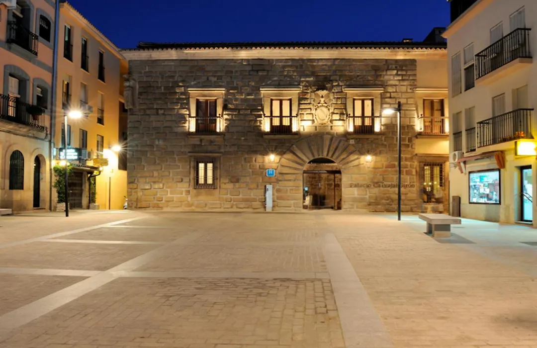 Palacio Carvajal Girón-1
