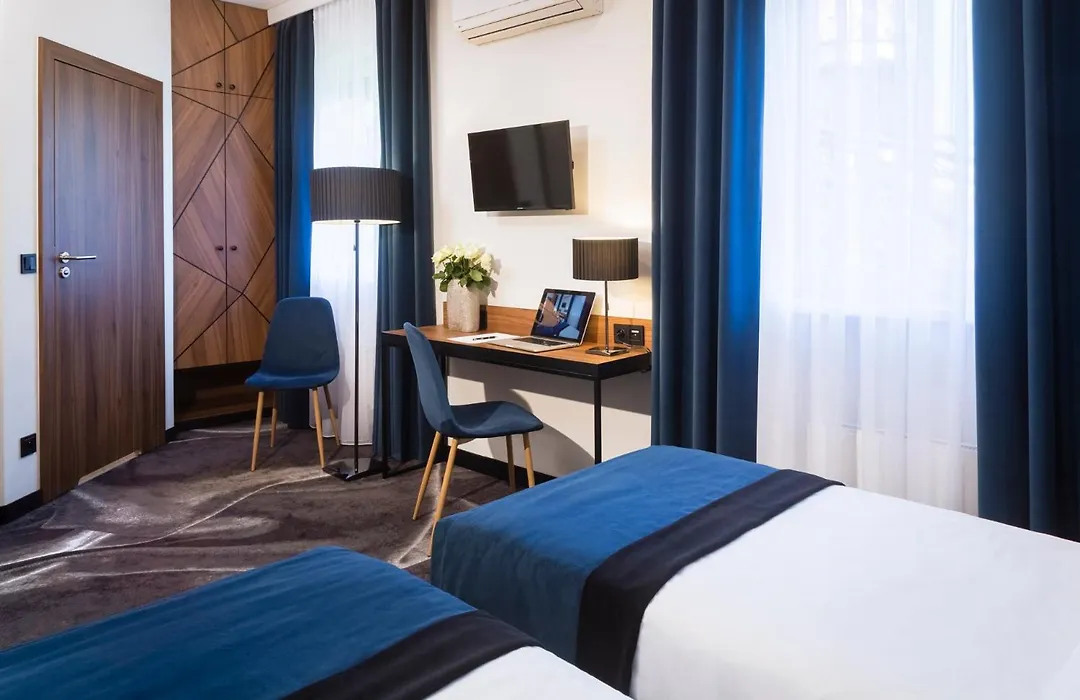 Ascot Premium Hotel-1
