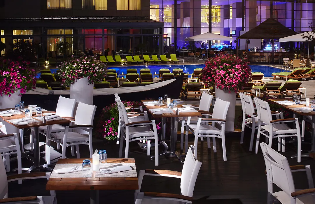 Park Inn By Radisson Bucharest Hotel & Residence-1