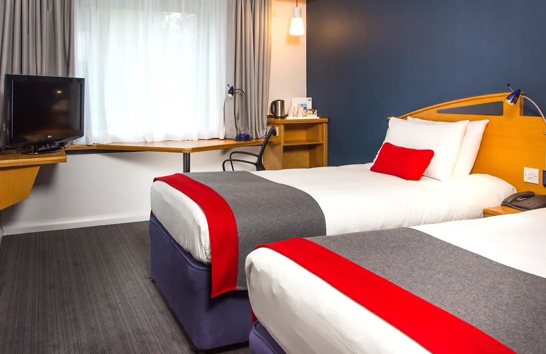 Holiday Inn Express East Midlands Airport By Ihg-1