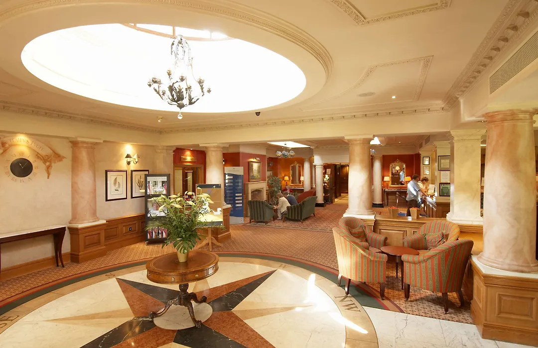 Hilton Puckrup Hall Hotel & Golf Club, Tewkesbury-1