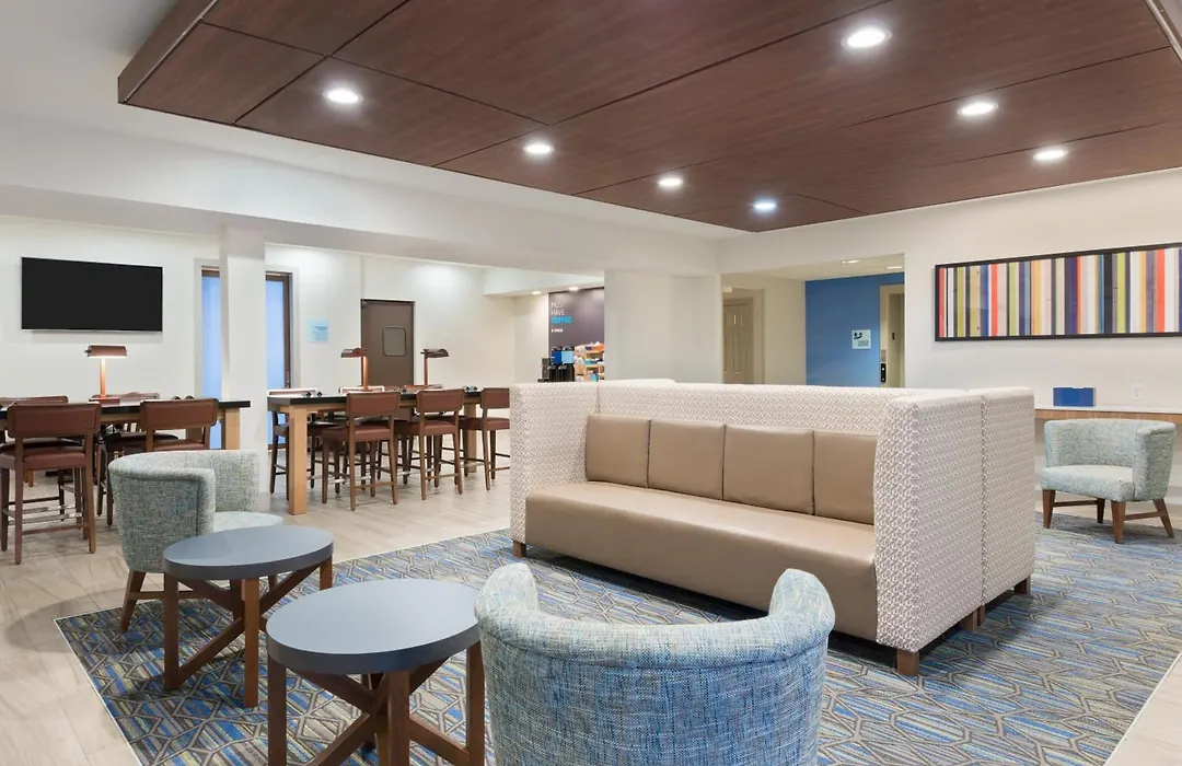 Holiday Inn Express & Suites - Columbus Airport East By Ihg-1