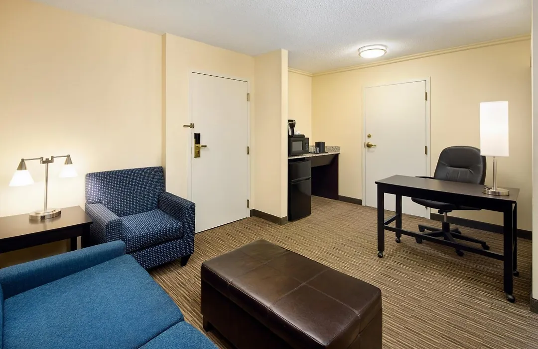 Holiday Inn Express & Suites Alpharetta - Windward Parkway By Ihg-1