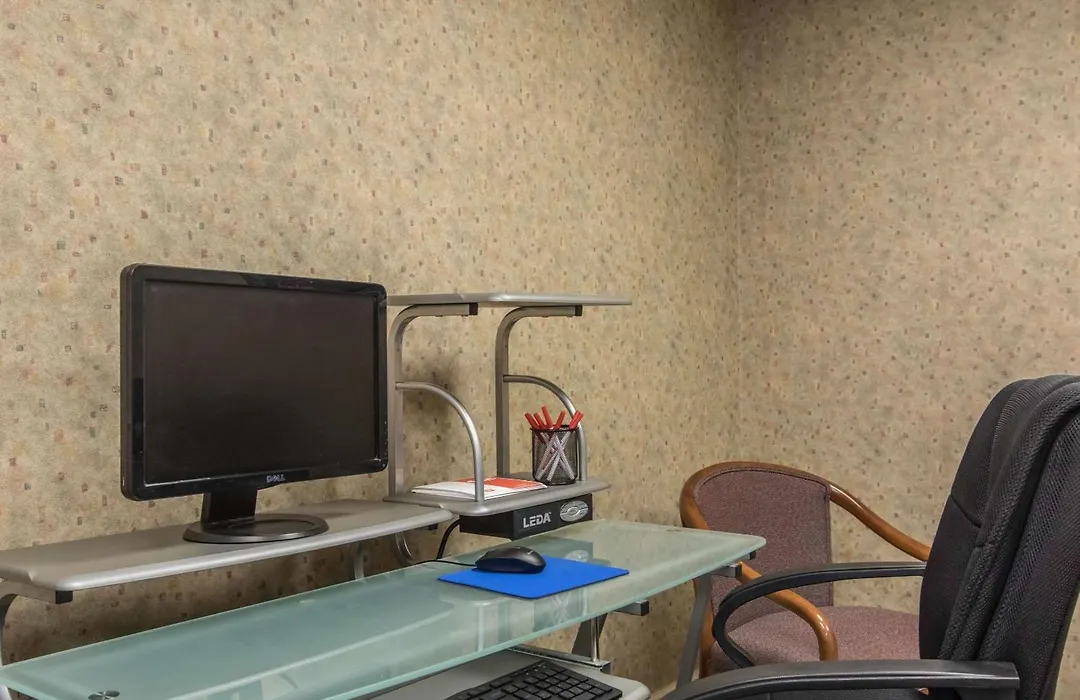 Greenstay Hotel Joplin Missouri-1