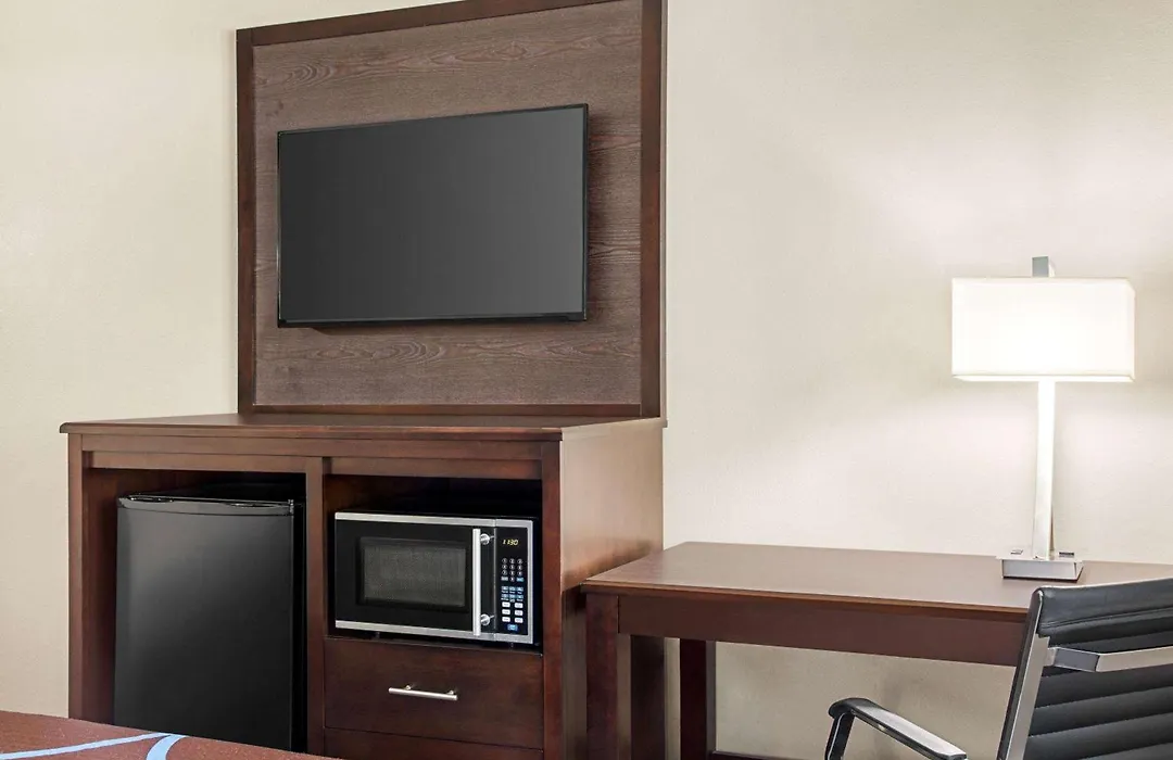 Super 8 By Wyndham Lenexa Overland Park Area/Mall Area-1