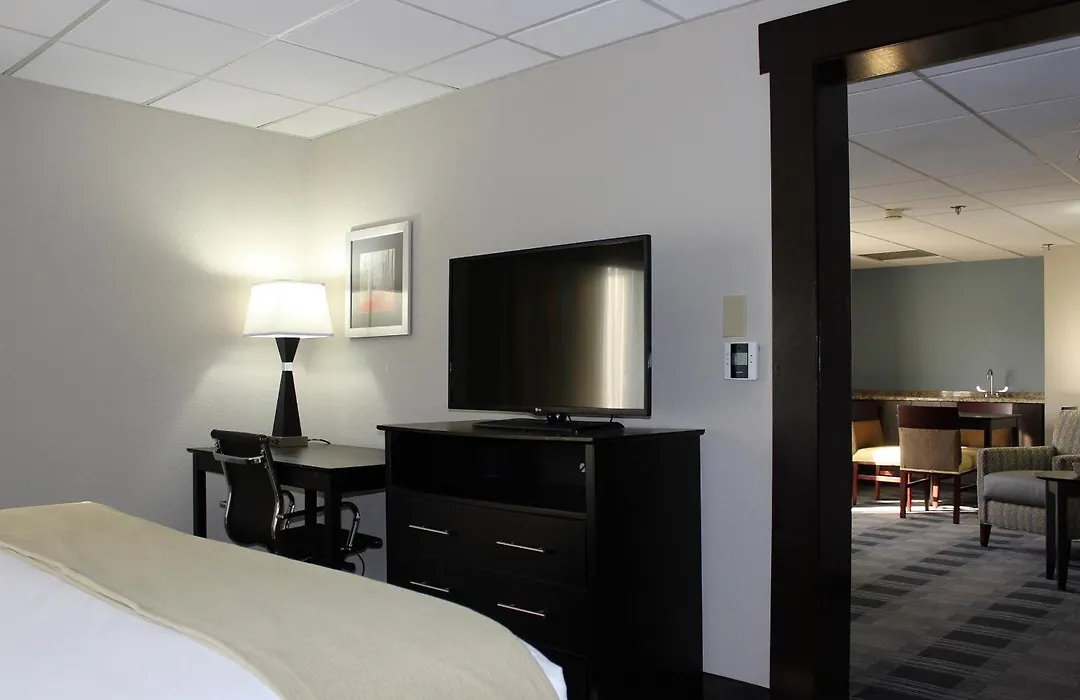 Holiday Inn Express Forsyth By Ihg-1