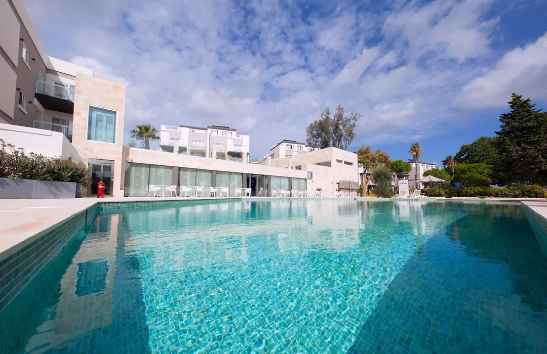 Urban Valley Resort & Spa-1