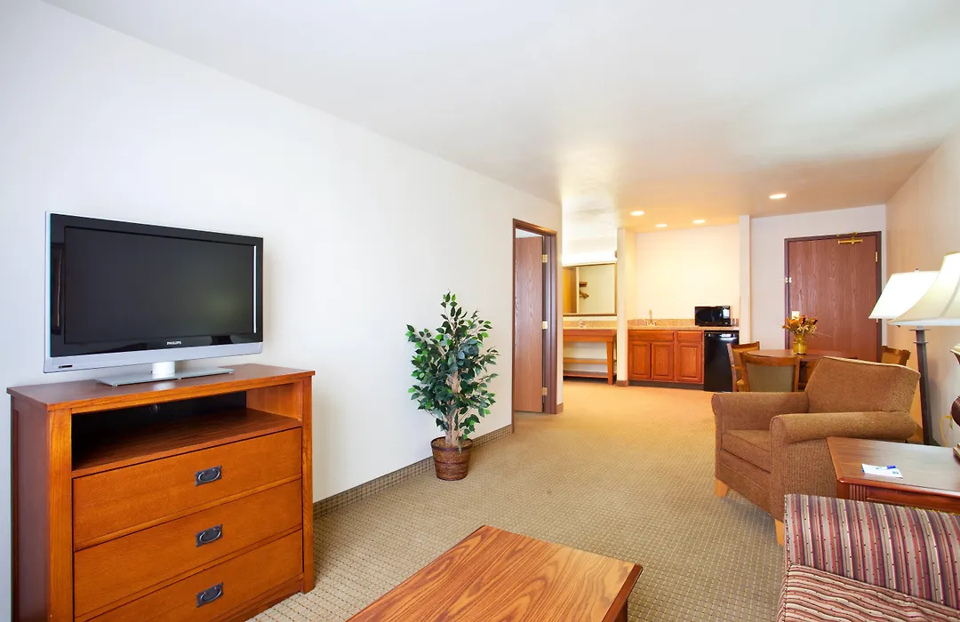 Holiday Inn Express Hotel & Suites Mattoon By Ihg-1