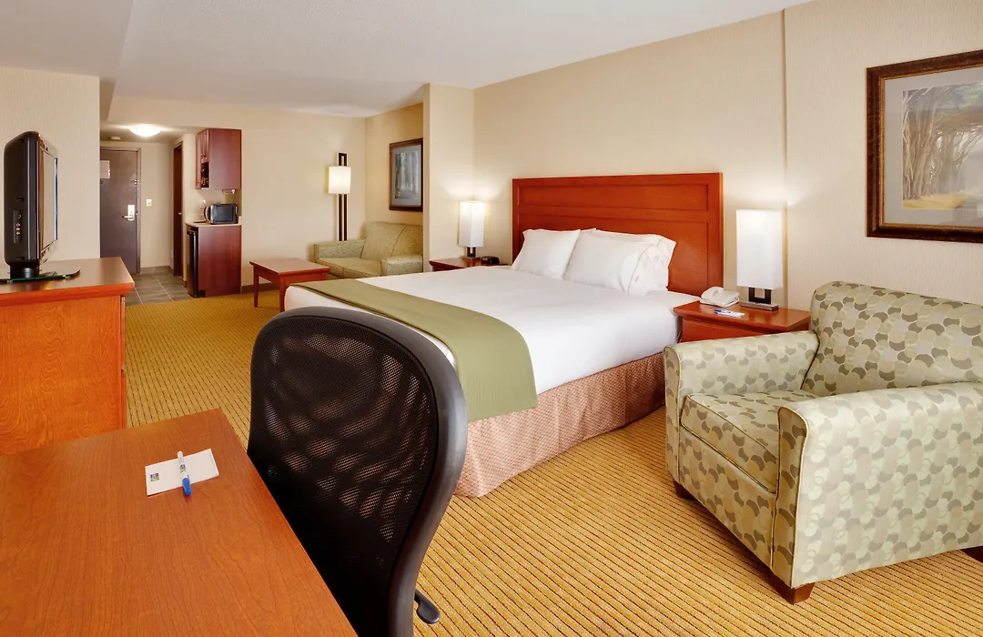 Holiday Inn Express Hotel & Suites Clarington - Bowmanville By Ihg-1