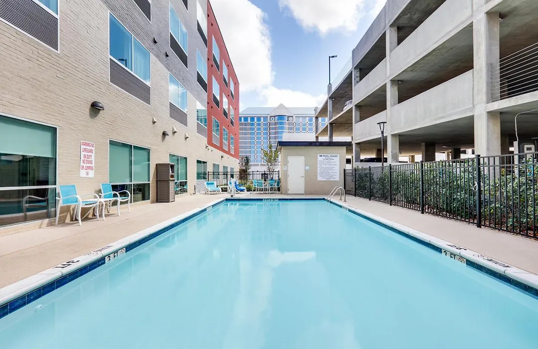 Holiday Inn Express & Suites Dallas Nw - Farmers Branch By Ihg-1