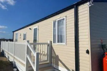 Silver Sands Holiday Park-1
