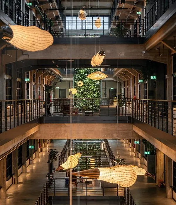 Montownia Lofts & Experience-1