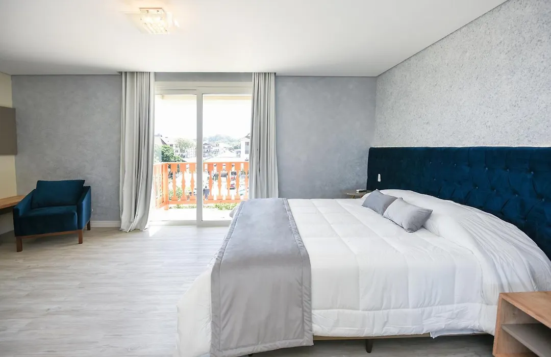 Hotel Alles Berg-1