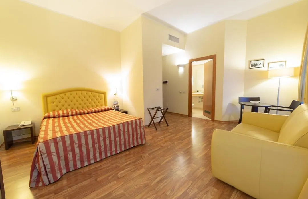 Hotel Due Colonne-1