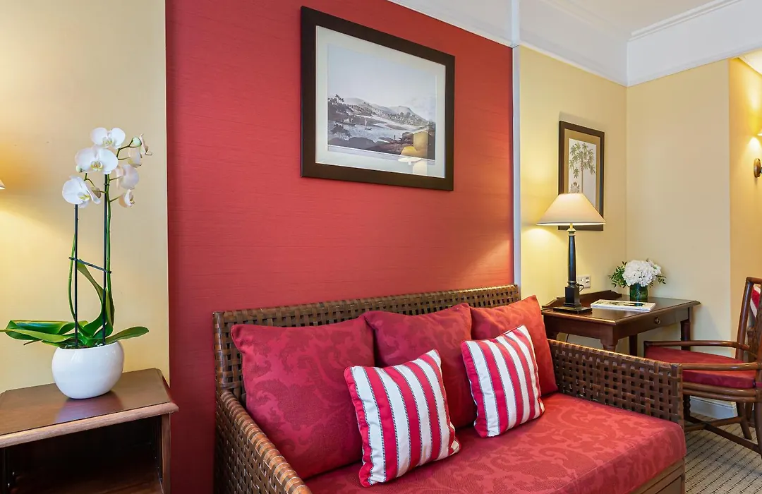 Kipling Manotel-1