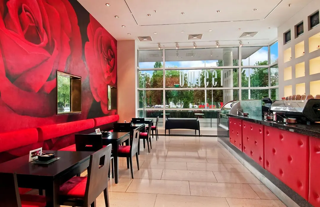 Hilton Amsterdam-1