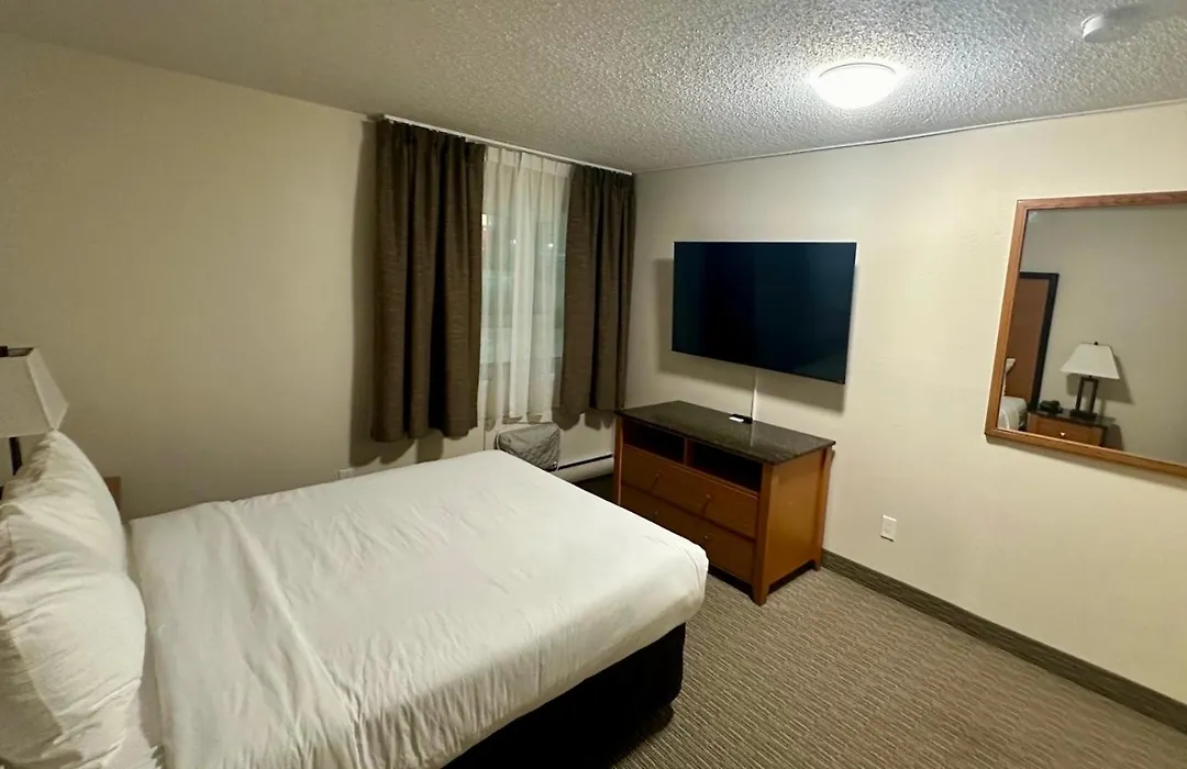 Anavada Inn & Suites - Grande Prairie-1