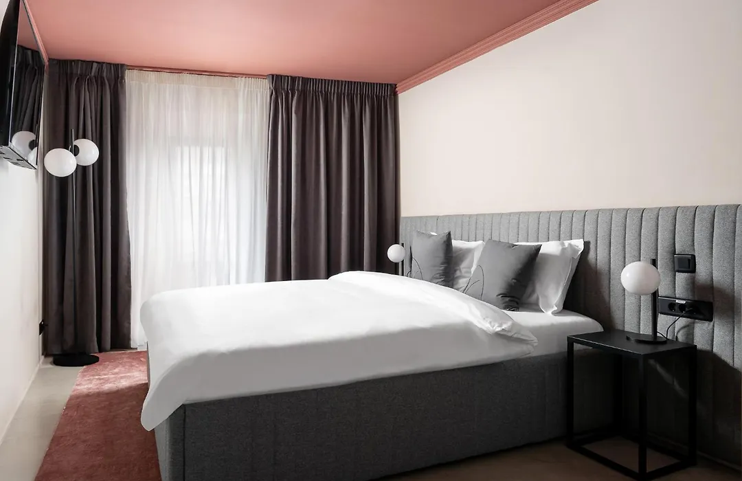 VISIONAPARTMENTS Bucharest - self check-in-1