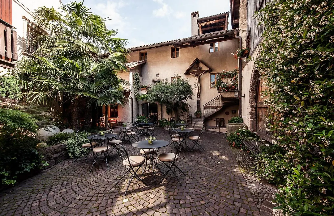 Romantik Hotel Jagdhof-1