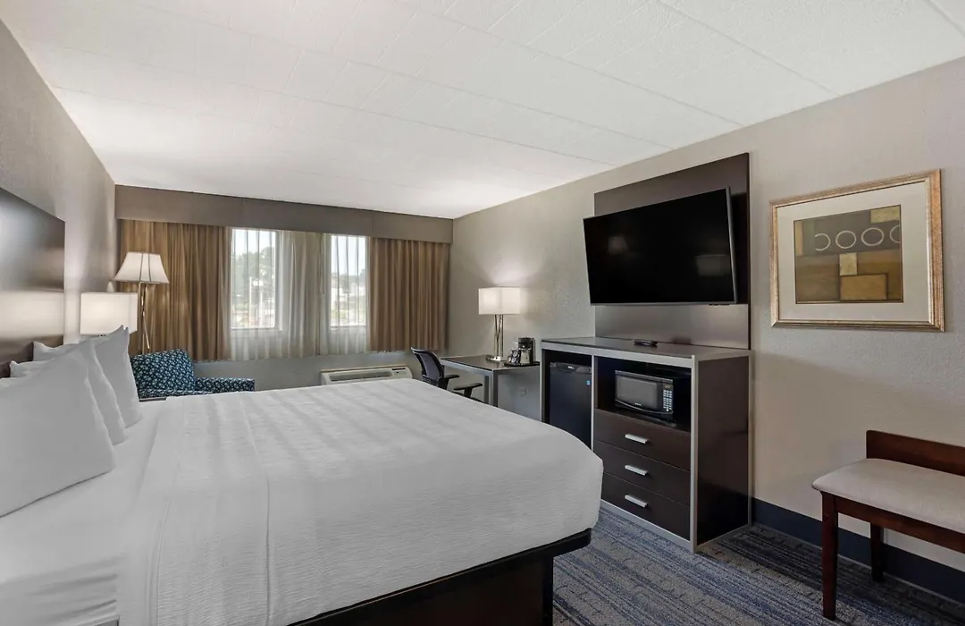 Best Western Plus Reading Inn & Suites-1