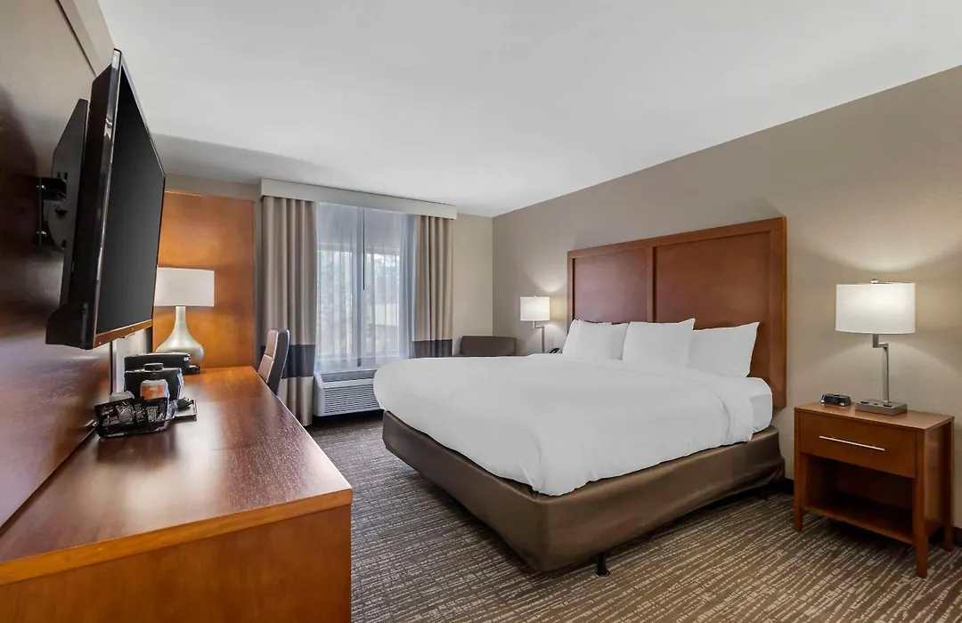 Comfort Inn & Suites Brunswick I-95-1