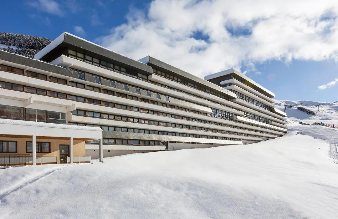 SOWELL RESIDENCES Pierre Blanche-1