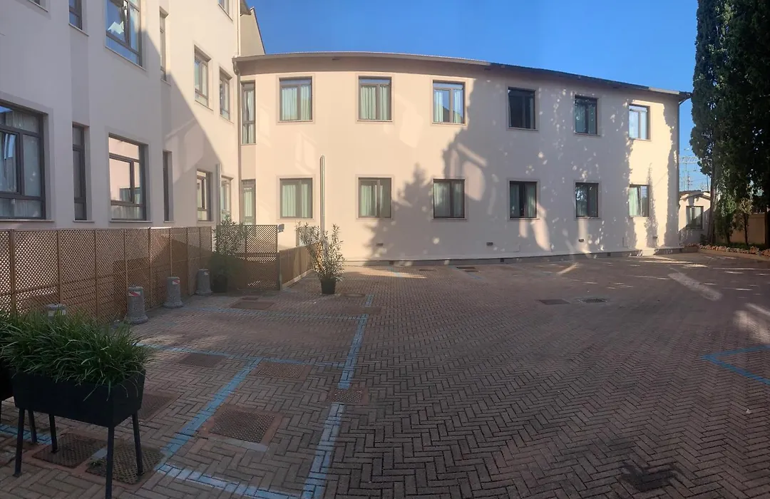 Hotel Leonardo da Vinci-1