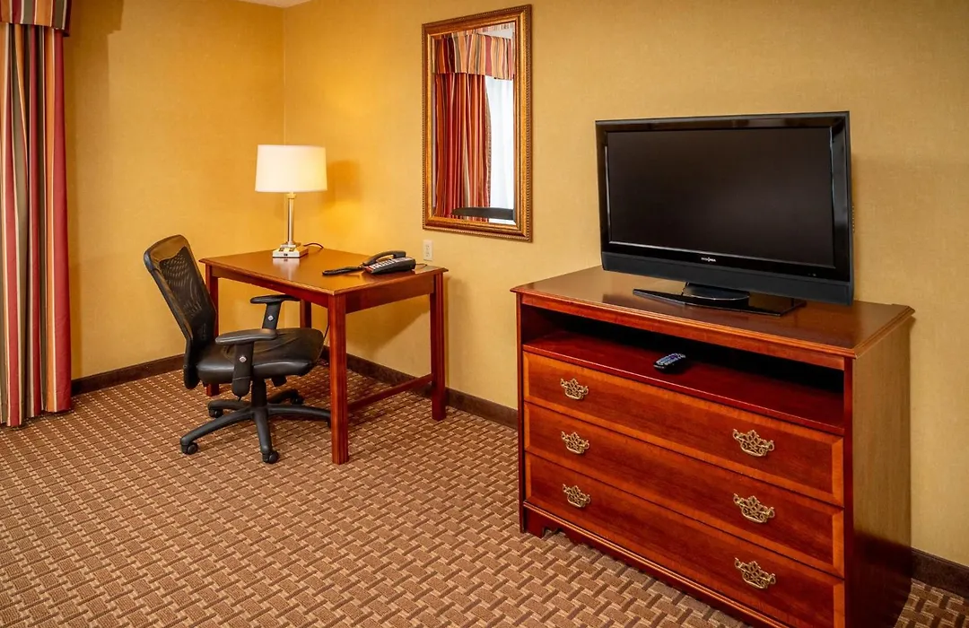 Holiday Inn Express And Suites Hazard By Ihg-1