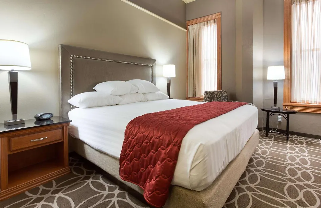 Drury Inn & Suites San Antonio Riverwalk-1