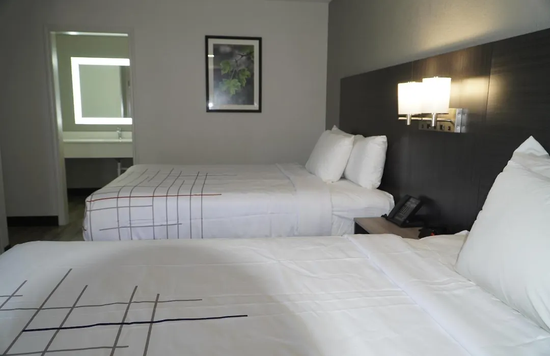 La Quinta Inn By Wyndham Dallas Uptown-1