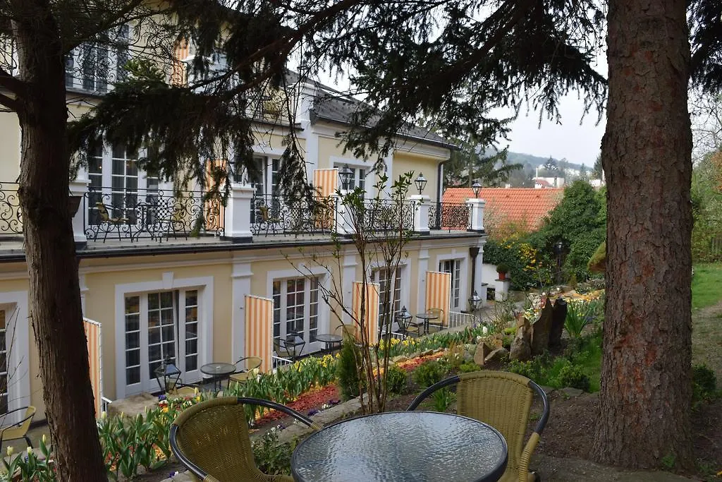 Hotel Landhaus Fuhrgassl-Huber-1