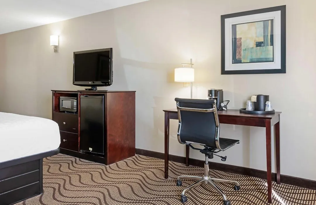 Best Western Plus Lonoke Hotel-1