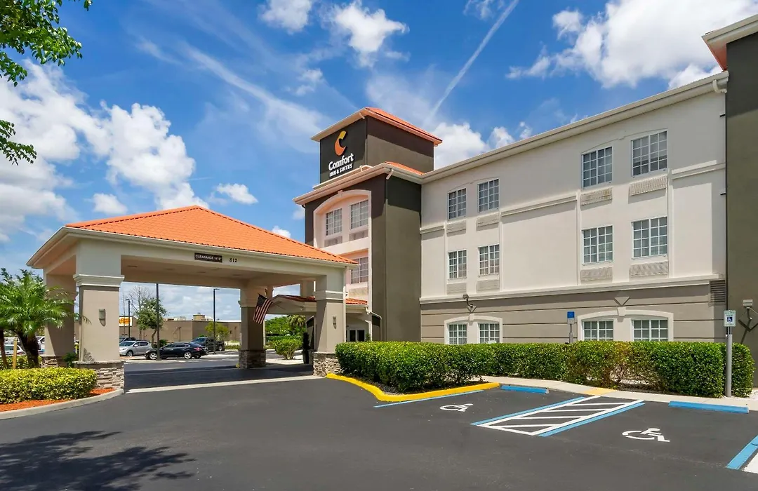 Comfort Inn & Suites Port Charlotte-Punta Gorda-1