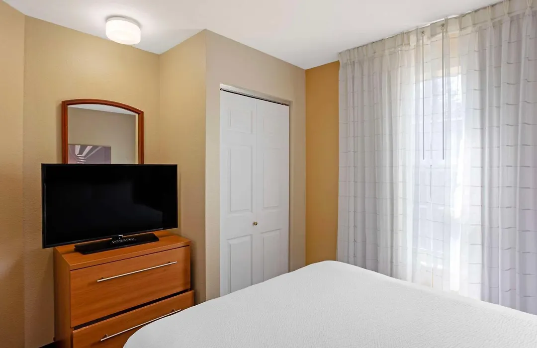 Mainstay Suites Mt Laurel - Philadelphia-1