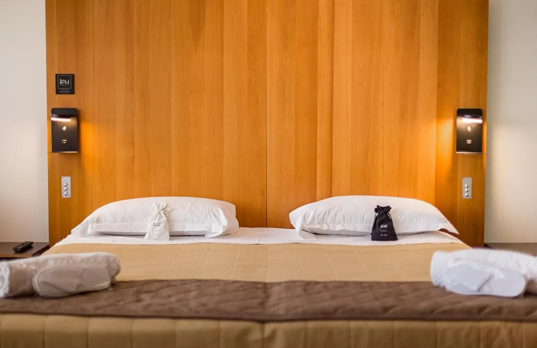 New Ipoint Hotel-1