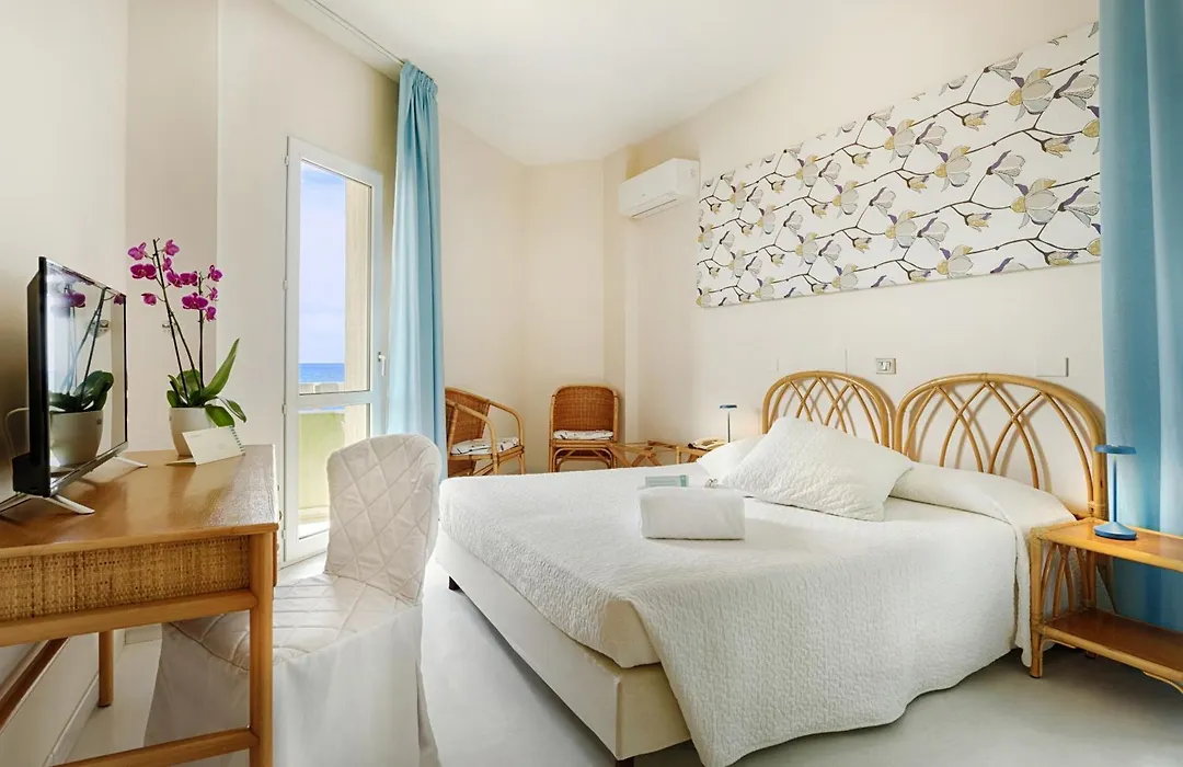Hotel Mida-1