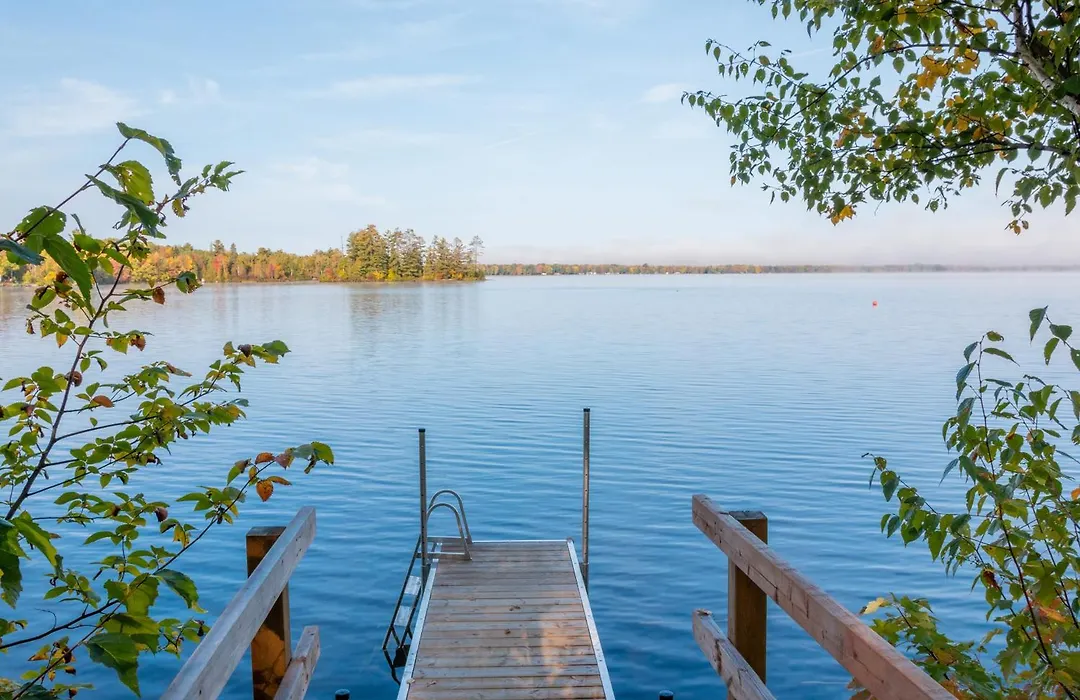 Lakepoint Cottage Resort-1