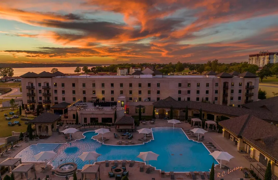 Shangri-La Resort-1