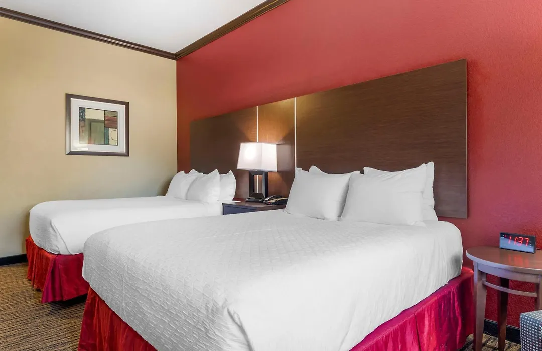 Best Western Plus Classic Inn And Suites-1
