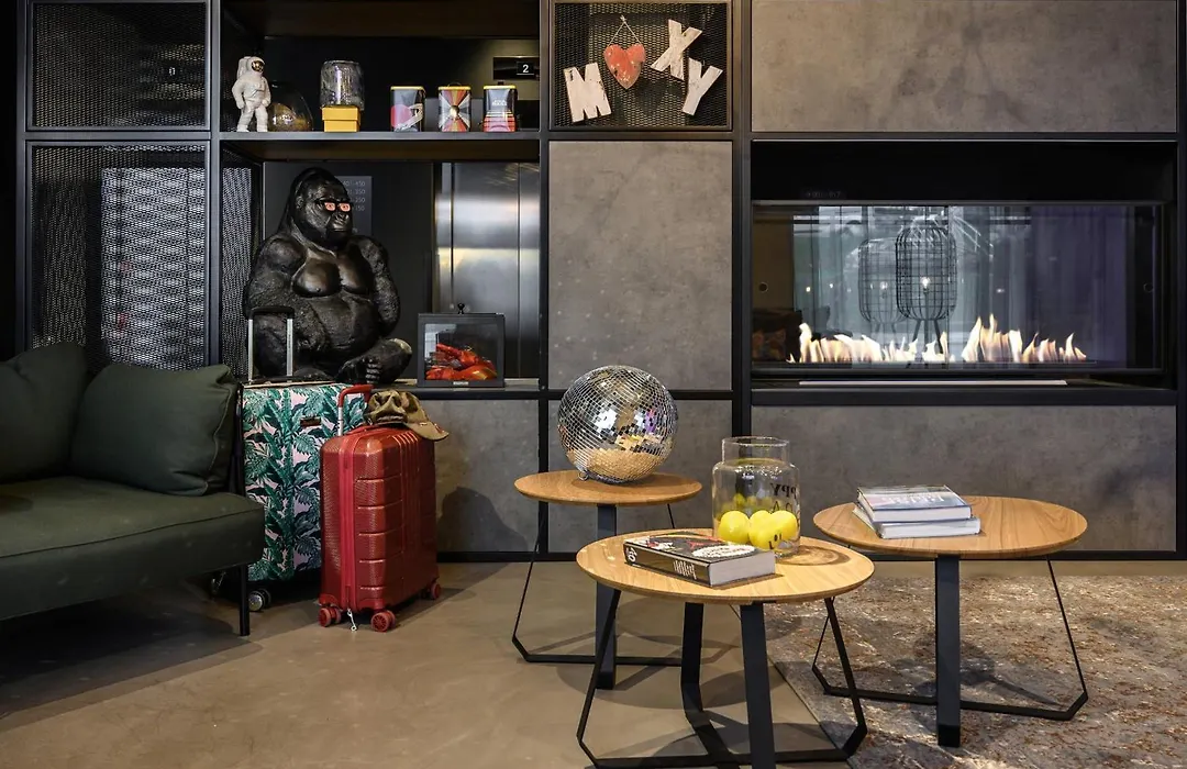 Moxy Dresden Neustadt-1