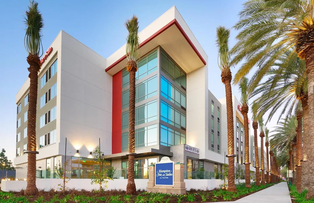 Hampton Inn & Suites Anaheim Resort Convention Center-1